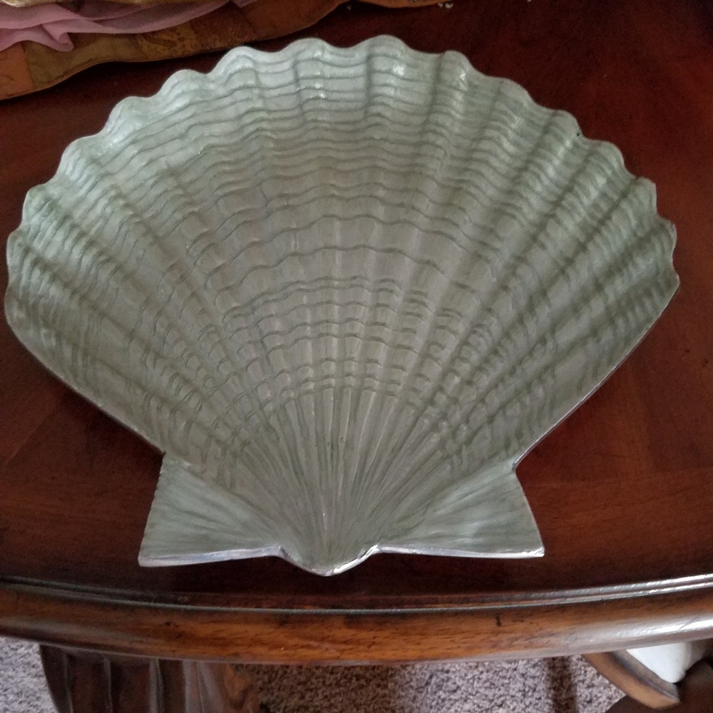 Seashell designed tray. - Picture 5 of 5